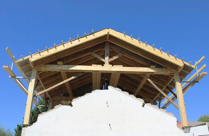 Les travaux d'une réhausse toiture à Wavre